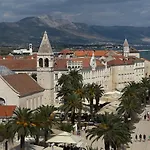 Kula View