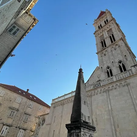 Kula View 트로기르