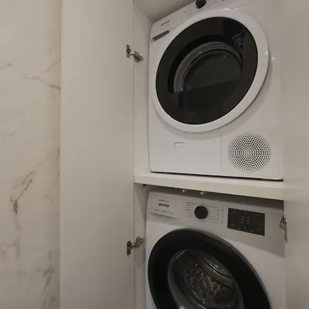 Kula View 트로기르